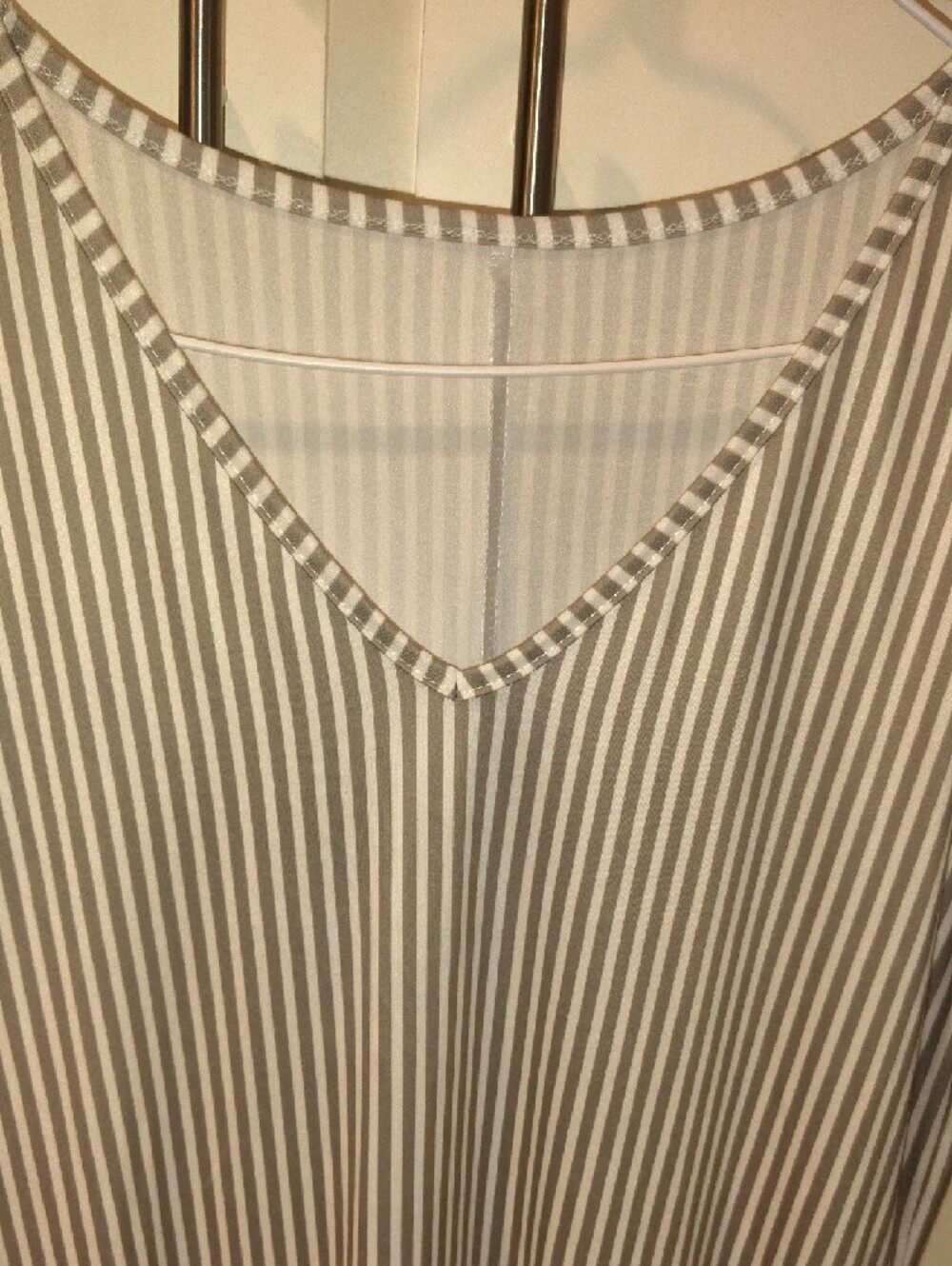 Source Unknown Vertical Stripe V-Neck Maxi Dress in White and Gray - Picture 2 of 5